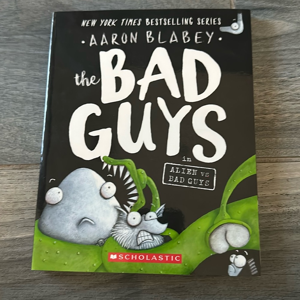 The bad guys in alien vs bad guys